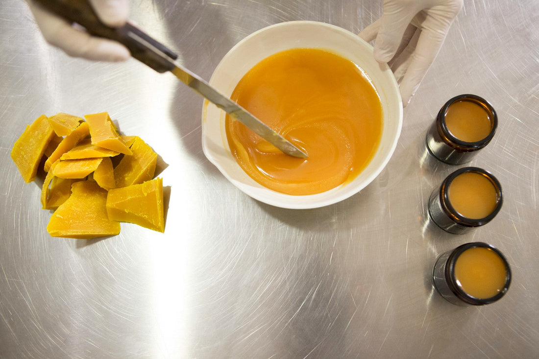 Debunking the Myth: Is Beeswax Comedogenic? - BZZWAX
